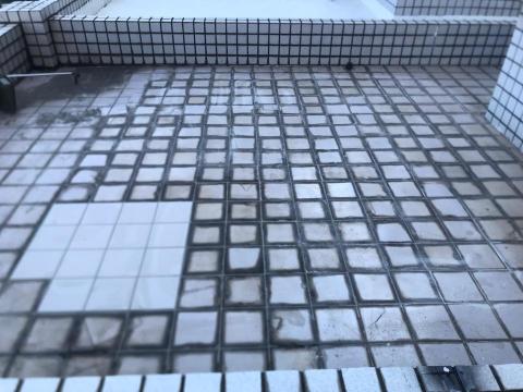 吳師傅 - 頂樓 膨共 貼磚 完成✅ 吳師傅 - 頂樓 膨共 貼磚 完成✅