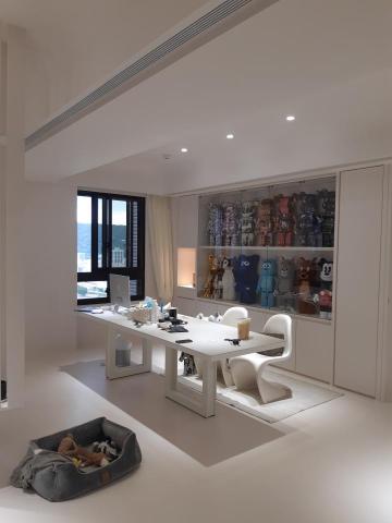 璽琳-華納油漆工程 - 網紅的家 ，全室弧形天花板，圓弧型壁面，全室櫃體烤漆。