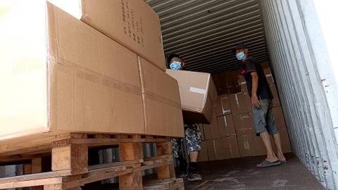 小芬芬貨櫃貨運有限公司 - 