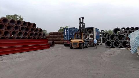 小芬芬貨櫃貨運有限公司 - 