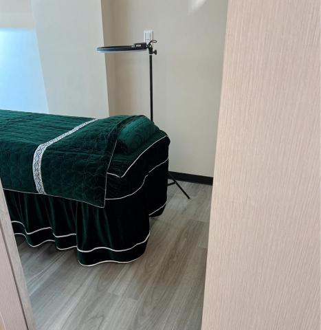 藏美形象管理 美容美睫 熱蠟美肌 紋繡藝術 - 本店神秘小房間 
老師很注重私密性安全性 一人安排一間安心享受服務