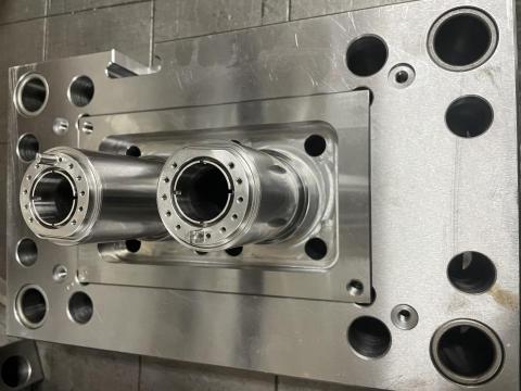 尚紘國際 - 汽機車塑膠射出模具