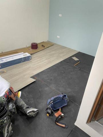 祥藝室內裝修 - 黏貼地板