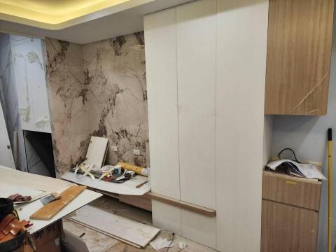 御俐工程 - 造型電視牆，櫃子。