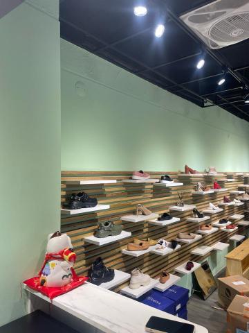 正鑫裝修企業社 - 店面裝潢施工完成照