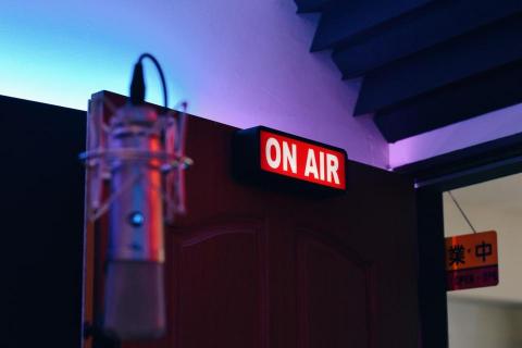 Happy Mixing Studio 蝸牛の快樂混音工作室 - 麥克風 Warm Audio Wa-87