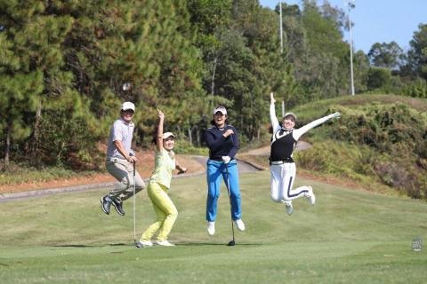 “百桿聚樂部” - 