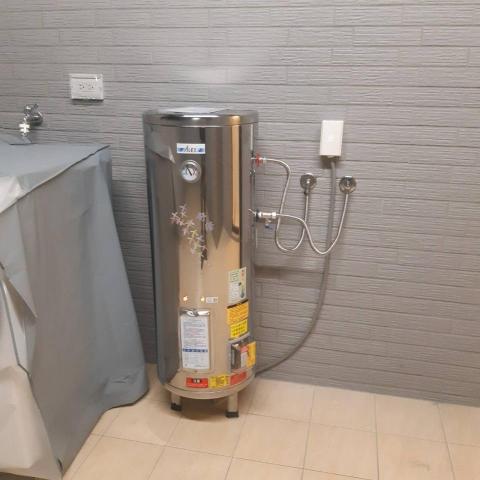 翔賀 居家水電修繕 - 儲熱型電熱水器安裝