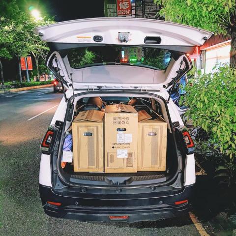 電腦職人東東｜羅正東 - 裝滿新機準備出貨是我的日常 XD