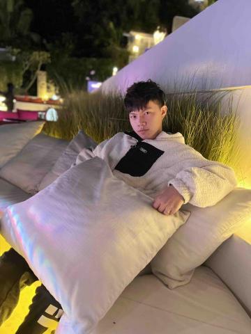 提供老師說服務的專家莊子賢