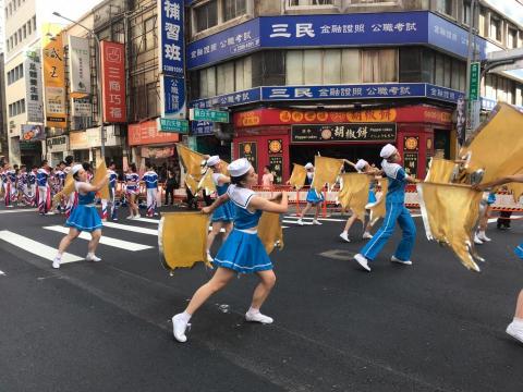 李欣華 - 國旗舞蹈表演