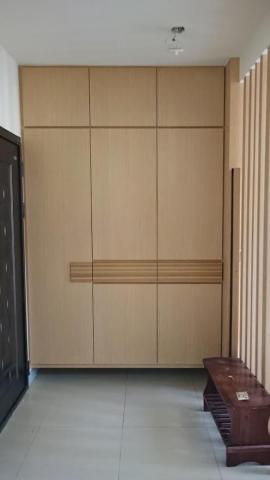 隆綺裝潢 - 【 客戶委託規劃 - 公寓 】
規劃內容 l 玄關、客廳、書房、臥室
空間風格 l 休閒北歐
業主說 :
[ 希望回家的時候有微微的亮光指路，小朋友才不會撞到 ][ 書房臥榻想要有個可移動的小茶几，可以配合需求拖拉 ][ 臥室床頭需要增加燈作氣氛燈使用，同時要有照明功能 ][ 我們衣櫃裡想要有這些收納的功能，配合自己需求規劃 ]
只要業主提出需求，都會替你配套方案
替業主打造最舒適、最宜居的環境 