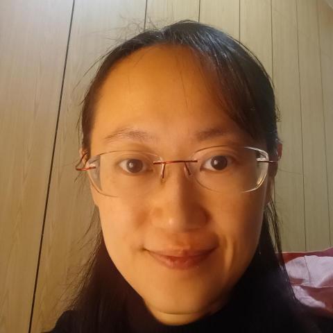 提供經營管理服務的專家鍾晏如