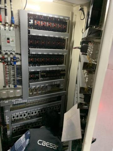 水電師傅空閒時間的公司 - 泳池電盤維修