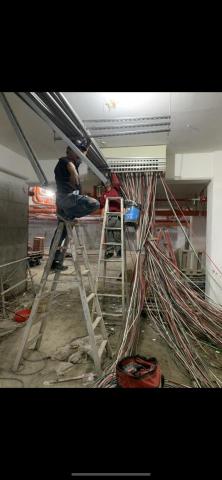 水電師傅空閒時間的公司 -  新建案大樓配線