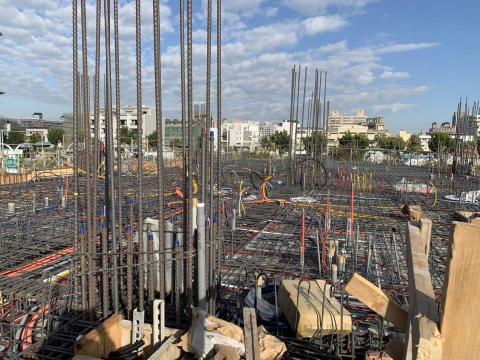 水電師傅空閒時間的公司 - 二樓史萊姆(太陽很大)