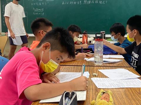 李若寧 - 國小帶班教學