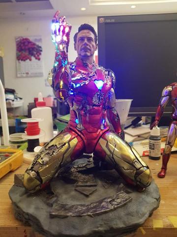 Jason的模型世界 - 1/6 GK 彈指鋼鐵人上色塗裝改燈