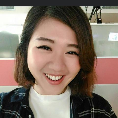 提供表演節目服務的專家蘇一萍