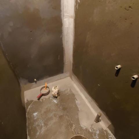 徐秉鴻（鴻中工程行） - 防水施作邊角貼不織布