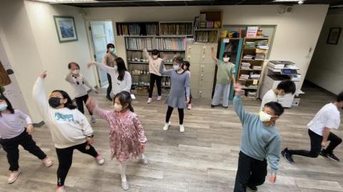 Mia - 兒童MV教學