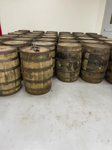 睏咩霸回頭車   久大物流托運  搬家 - 酒廠橡木桶托運