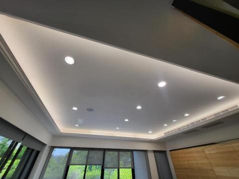 騏昇企業社 - 泰嘉辦公室-燈具汰換