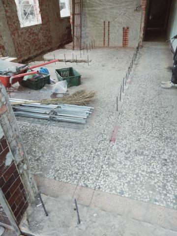 港口工程行 - 翻修前