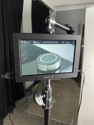 周禹方 - 產品拍攝劇組燈光師