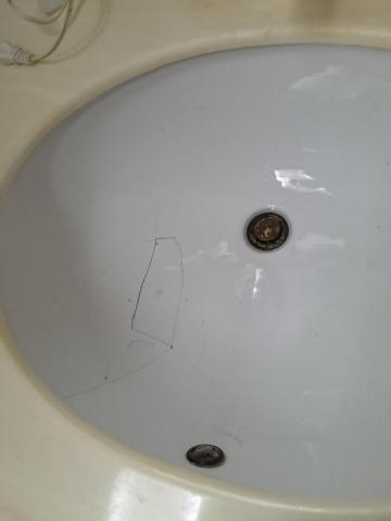 許先生 - 下坎式面盆破裂