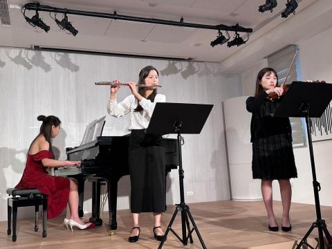 鋼琴老師蘇老師 - 