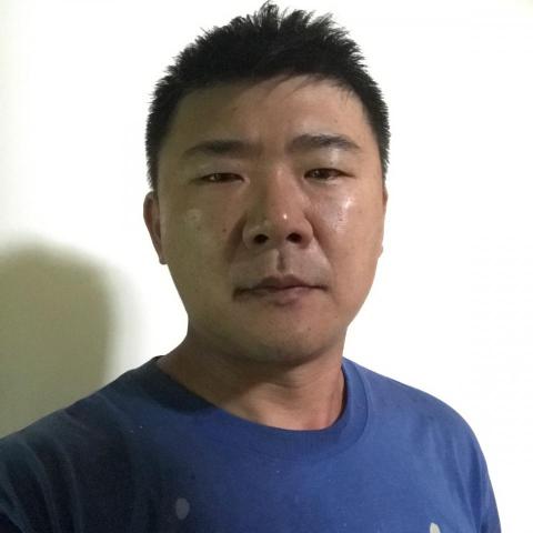 提供衝浪板貨運服務的專家林文堂