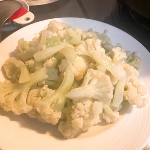 Jean - 蒜炒花椰菜