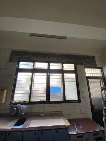 吳振斌 - 廚房磁磚膨拱拆除