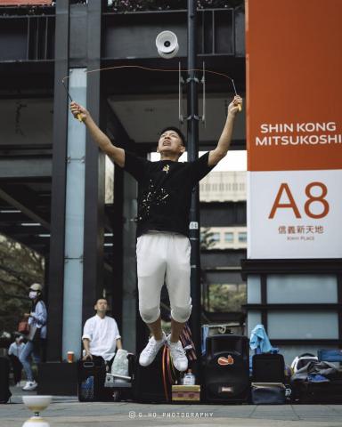 為何扯鈴工作室 - 