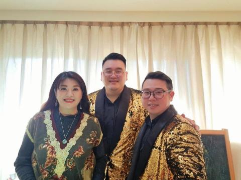 Grace彭老師 - 鍵盤：Grace彭老師，主唱：劉承執老師，鼓手：曾亭儒老師