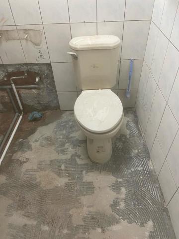 吳振斌 - 浴缸、地板拆除，做洩水底 、防水 貼磁磚