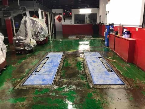 鑫輝工程行 -  Epoxy地坪-底塗層 鑫輝工程行 -  Epoxy地坪-底塗層