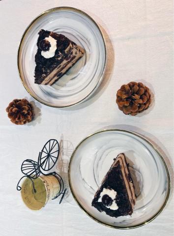 艾莉 -  拍照修圖