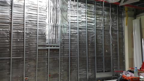 楊小文 - 北投三軍醫院X光室鉛皮和修飾隔間牆、明架天花施工