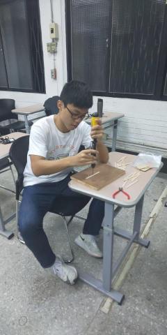 Jacky - 這是我大學時參加創意機械研究社的照片