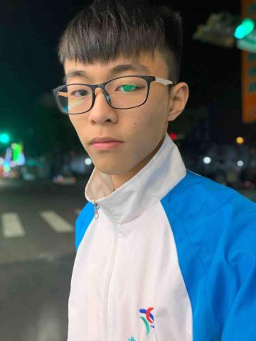 提供108會考數學服務的專家邱駿勝