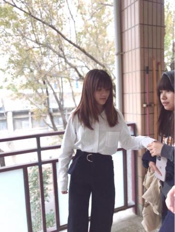 薛羽芯 - 這是之前參加英文話劇比賽（出演主持人）的照片！