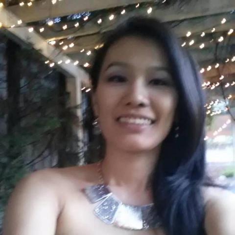 提供醫學服務的專家Lillian