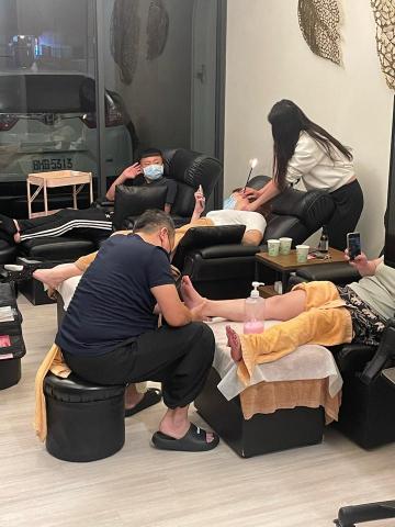 藝森青足體養生會館 - 耳燭舒壓放鬆.