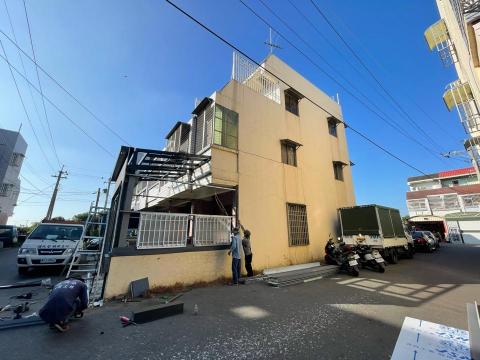 群越塗裝工藝 - 台南外牆防水（前）