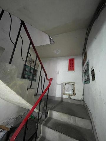 群越塗裝工藝 - 中壢公寓樓梯防水刷新（前）