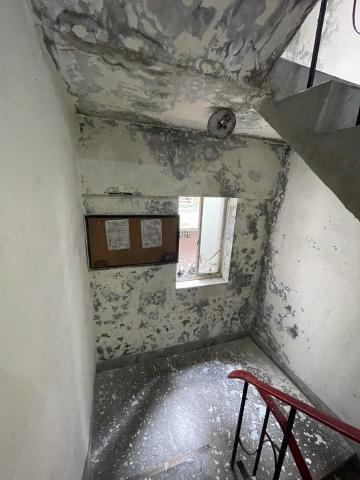 群越塗裝工藝 - 中壢公寓樓梯防水刷新（前）