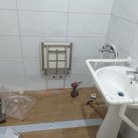 張鈞傑 - 淋浴椅1