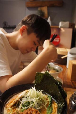 提供101指考化學服務的專家柯宇翰